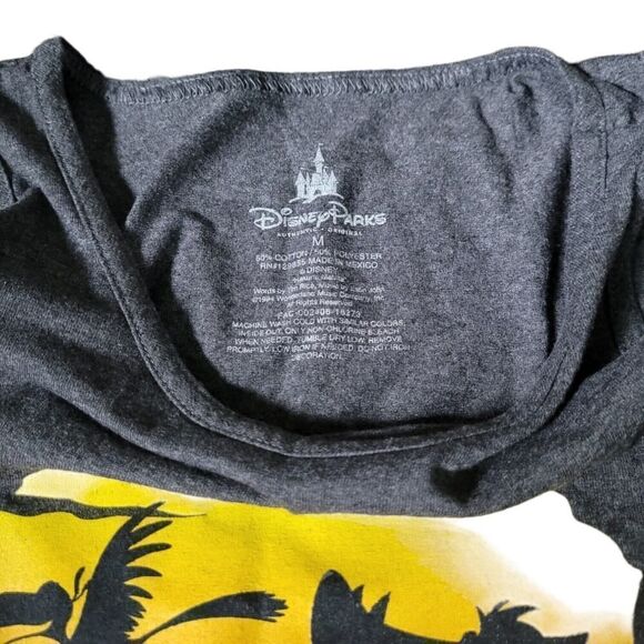 Disney World Lion king No Worries Animal Kingdom Mens Sleeveless Shirt Tank SZ M - Picture 2 of 5